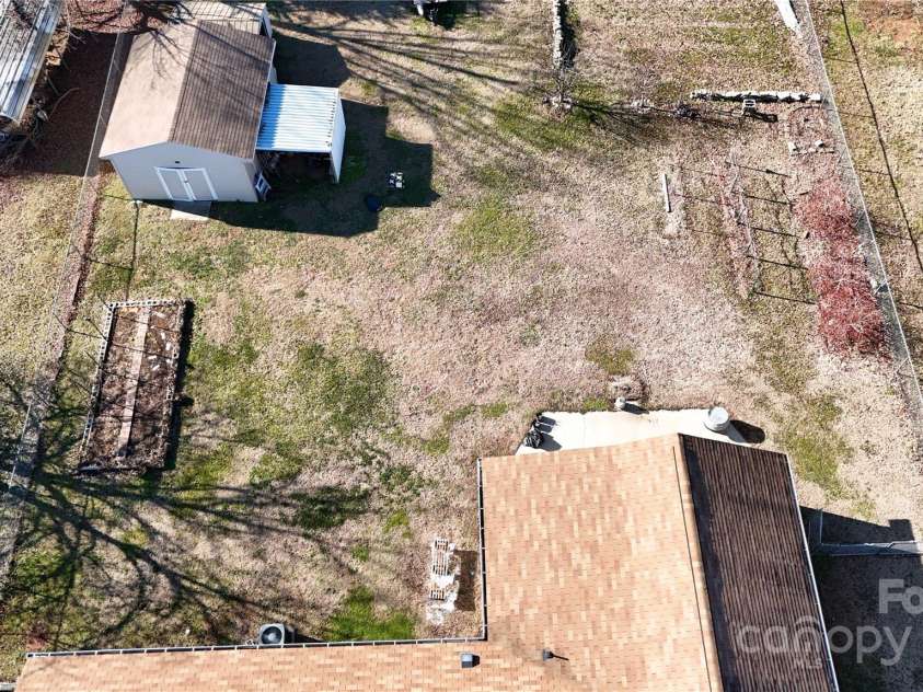 2316 Woodfield Circle, Gastonia, NC 28056.  MLS# CAR4266028, YatesRealty ID 20157. 