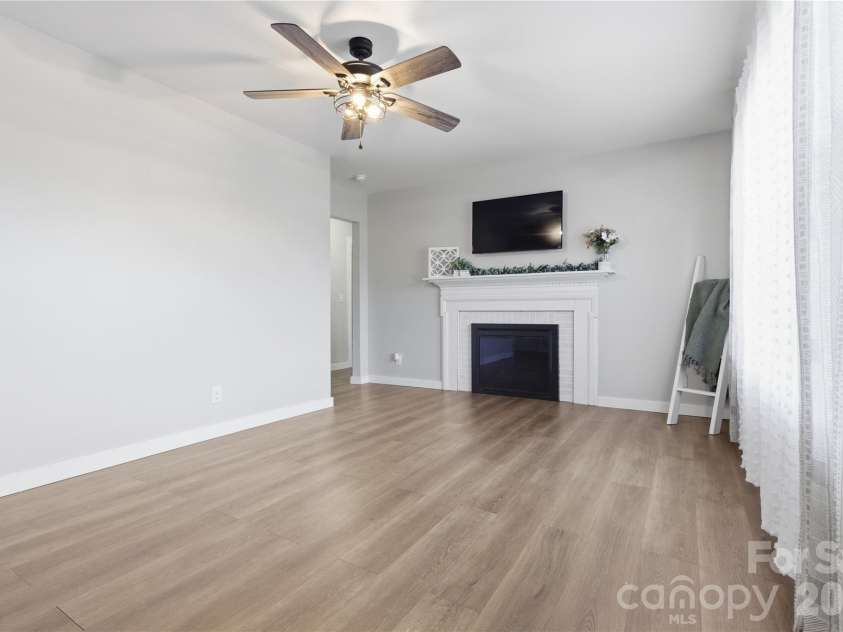 574 Old Mooresboro Road, Mooresboro, NC 28114.  MLS# CAR4377687, YatesRealty ID 20157. 