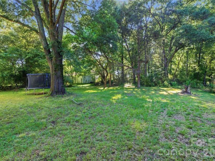 574 Old Mooresboro Road, Mooresboro, NC 28114.  MLS# CAR4377687, YatesRealty ID 20157. 