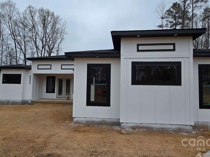 6855 Union Road, Gastonia, NC 28056.  MLS# CAR4224089, YatesRealty ID 2016. 