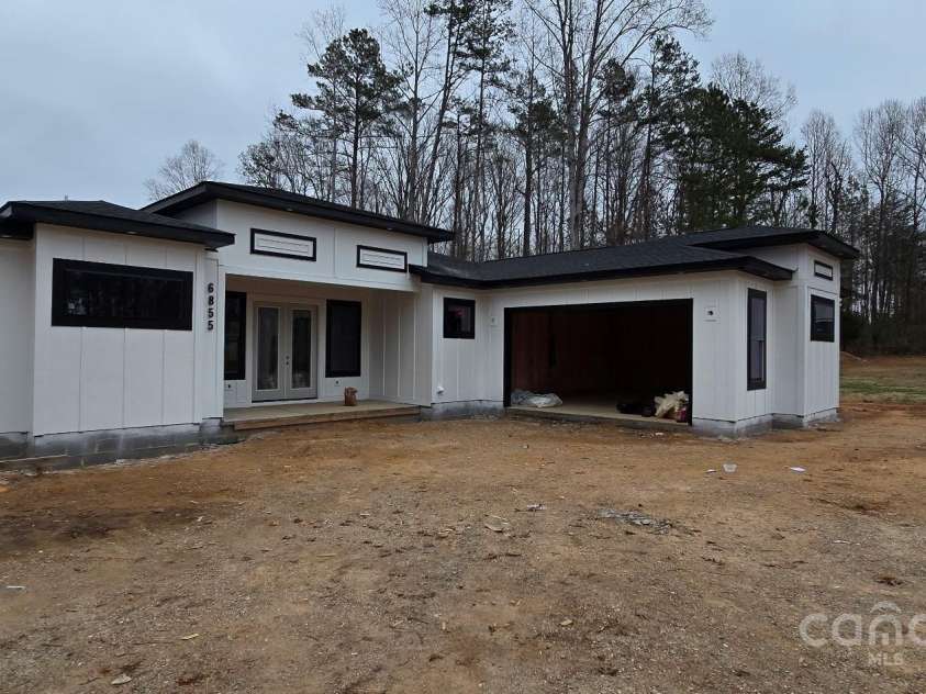 6855 Union Road, Gastonia, NC 28056.  MLS# CAR4224089, YatesRealty ID 2016. 