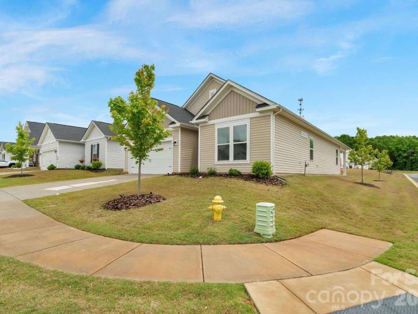 7162 Indigo Way, Denver, NC 28037.  MLS# CAR4378675, YatesRealty ID 20160. 
