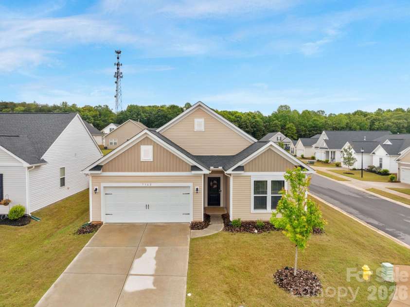 7162 Indigo Way, Denver, NC 28037.  MLS# CAR4378675, YatesRealty ID 20160. 