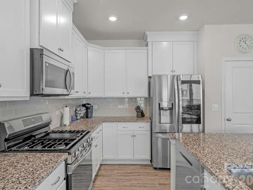 7162 Indigo Way, Denver, NC 28037.  MLS# CAR4378675, YatesRealty ID 20160. 