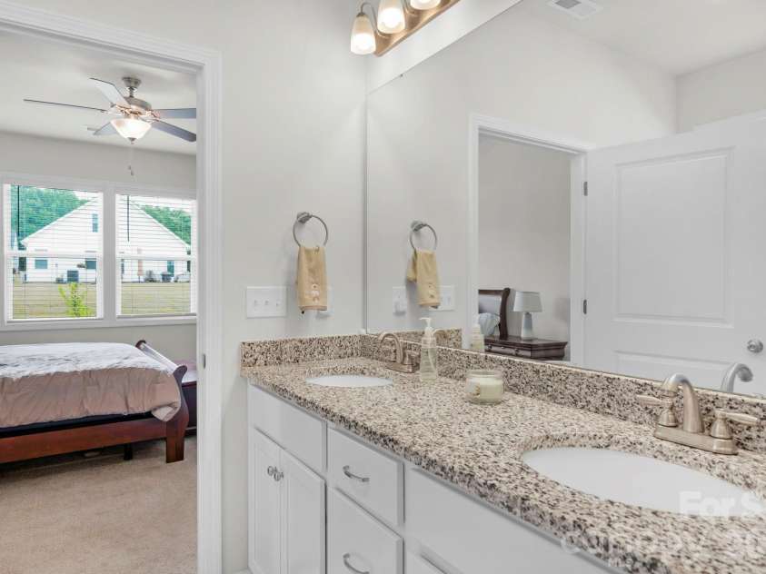 7162 Indigo Way, Denver, NC 28037.  MLS# CAR4378675, YatesRealty ID 20160. 