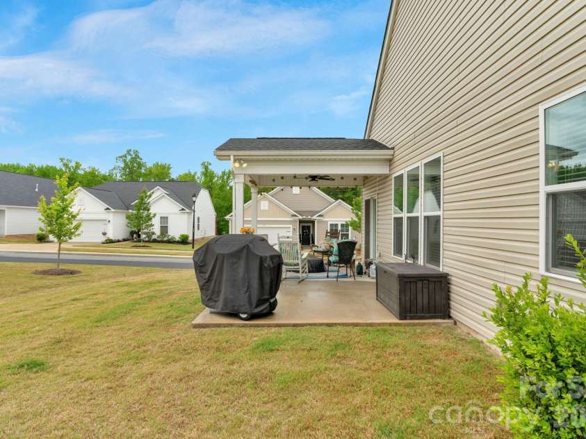 7162 Indigo Way, Denver, NC 28037.  MLS# CAR4378675, YatesRealty ID 20160. 