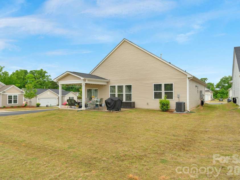 7162 Indigo Way, Denver, NC 28037.  MLS# CAR4378675, YatesRealty ID 20160. 