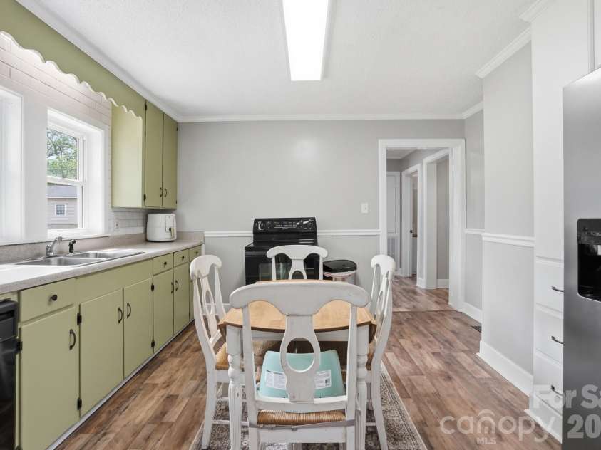 215 Dallas Road, Stanley, NC 28164.  MLS# CAR4379351, YatesRealty ID 20161. 