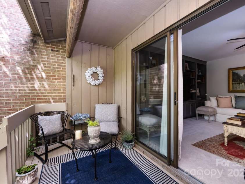 5128 Dunes Court, Charlotte, NC 28226.  MLS# CAR4249408, YatesRealty ID 20161. Back Deck