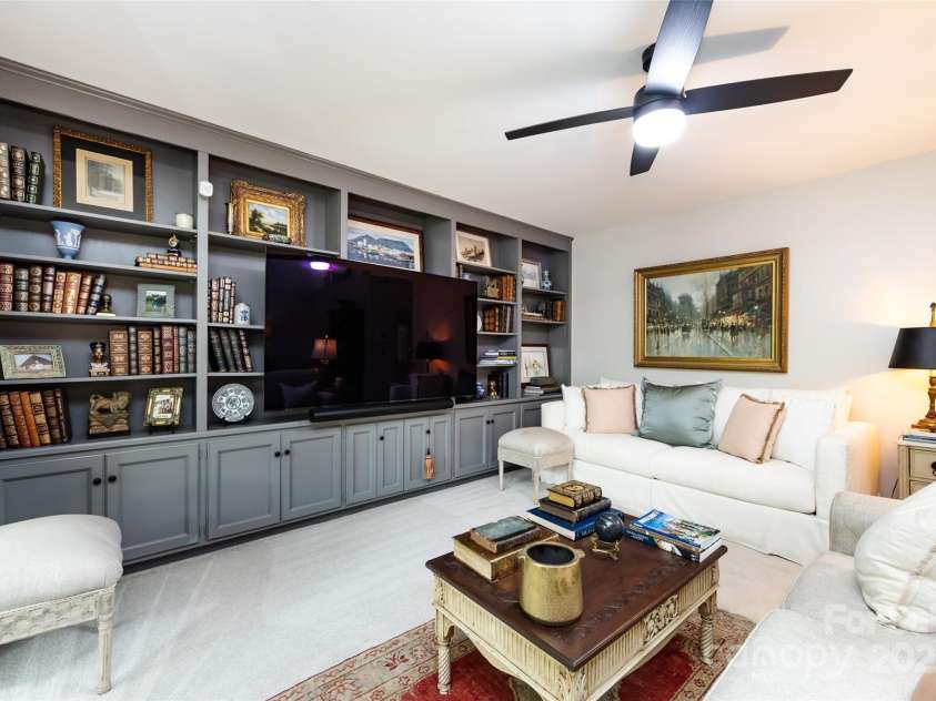 5128 Dunes Court, Charlotte, NC 28226.  MLS# CAR4249408, YatesRealty ID 20161. Great built-ins in den area