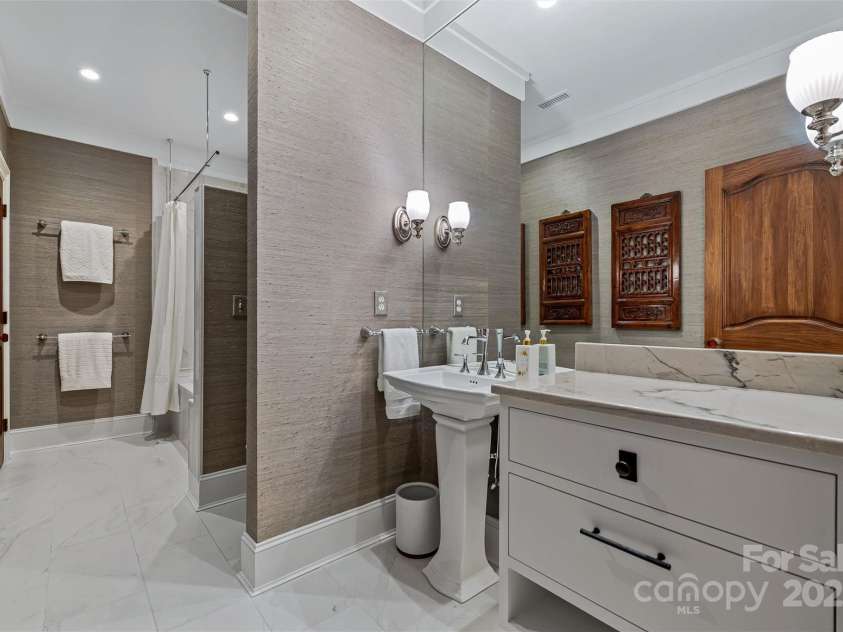 278 Snow Ridge Drive, Hendersonville, NC 28792.  MLS# CAR4221130, YatesRealty ID 20164. Lower level bathroom