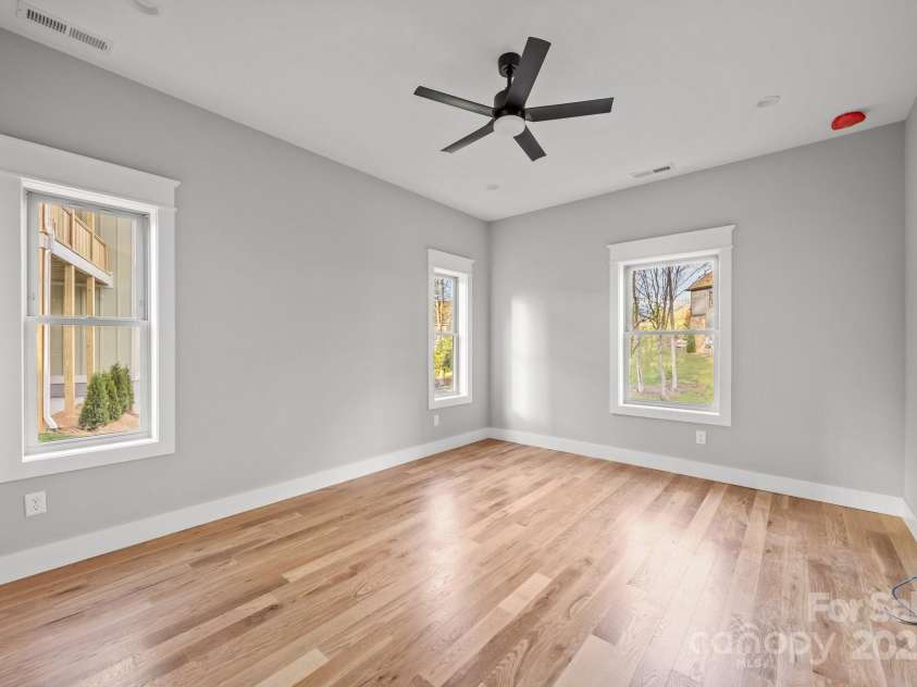 62 Pinedale Road, Asheville, NC 28805.  MLS# CAR4210140, YatesRealty ID 20166. Lots of windows on the lower level