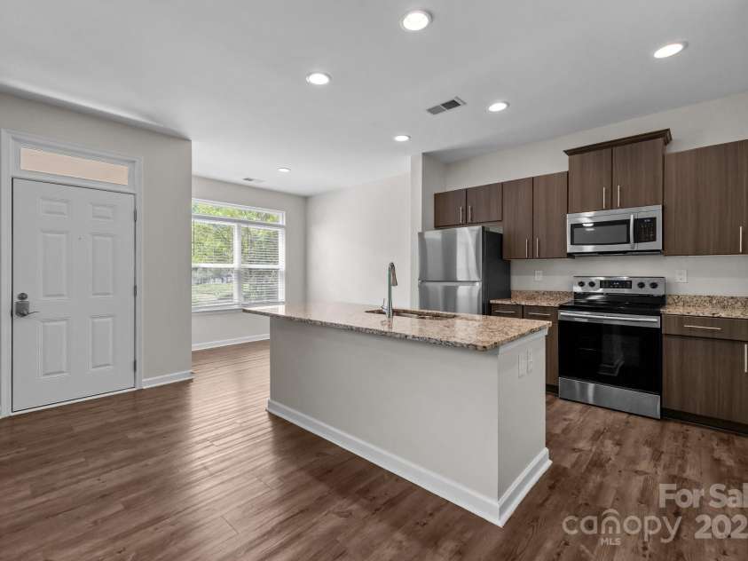 206 Overstone Court, Fort Mill, SC 29715.  MLS# CAR4258511, YatesRealty ID 20167. 