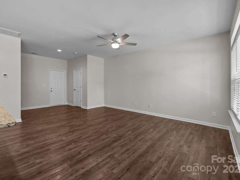 206 Overstone Court, Fort Mill, SC 29715.  MLS# CAR4258511, YatesRealty ID 20167. 