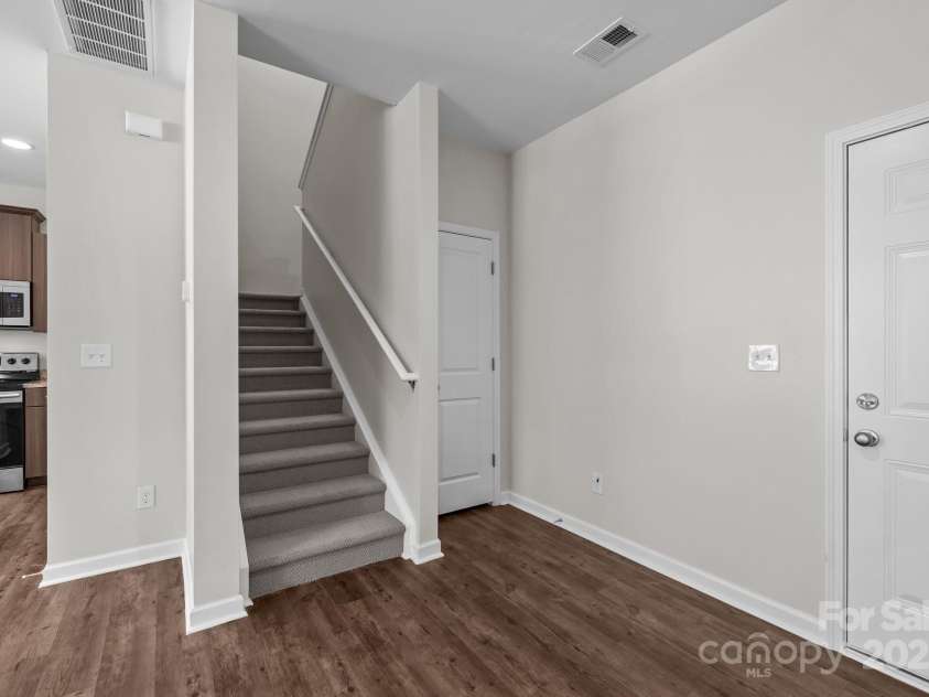 206 Overstone Court, Fort Mill, SC 29715.  MLS# CAR4258511, YatesRealty ID 20167. 