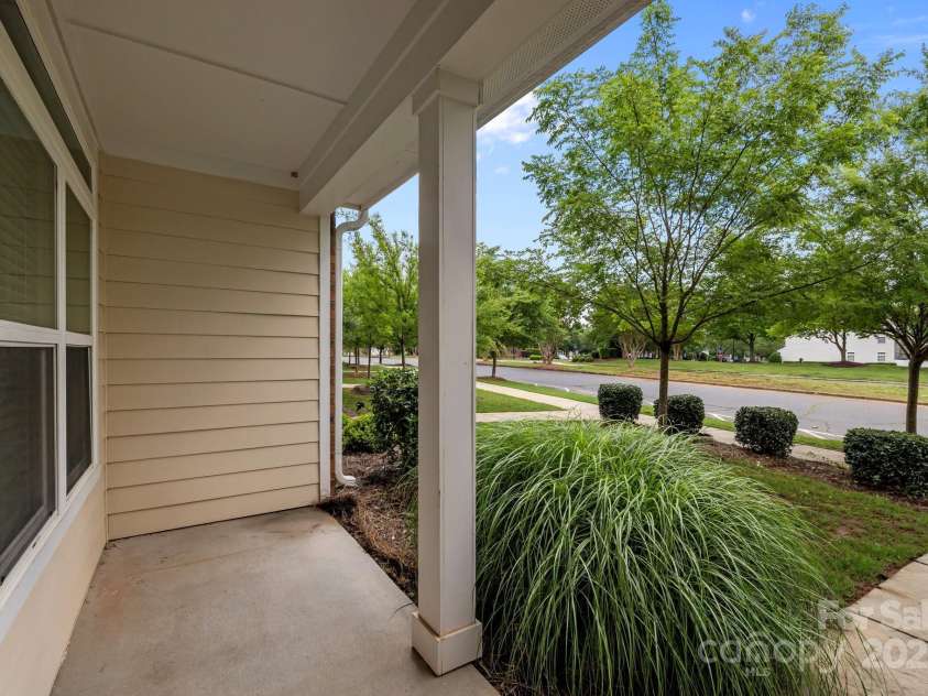 206 Overstone Court, Fort Mill, SC 29715.  MLS# CAR4258511, YatesRealty ID 20167. 
