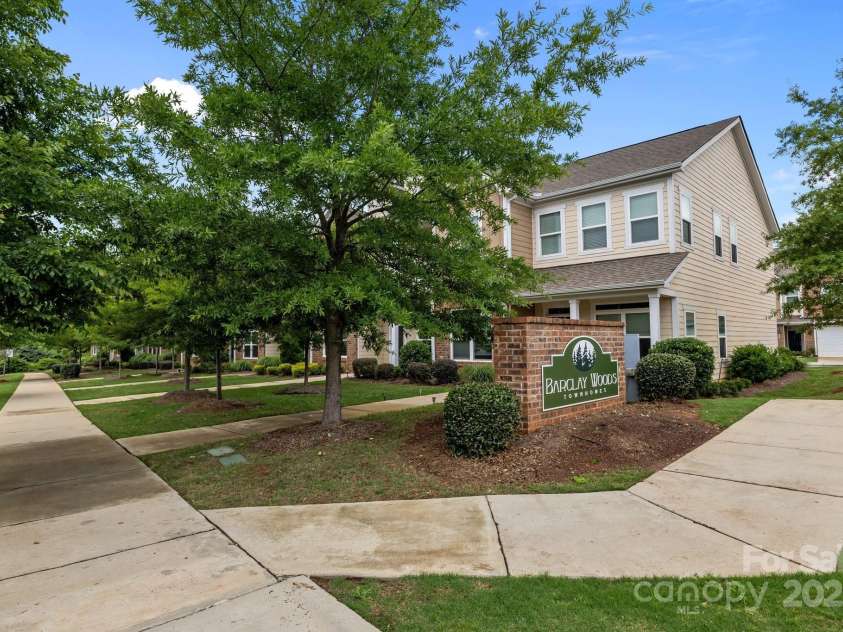 206 Overstone Court, Fort Mill, SC 29715.  MLS# CAR4258511, YatesRealty ID 20167. 