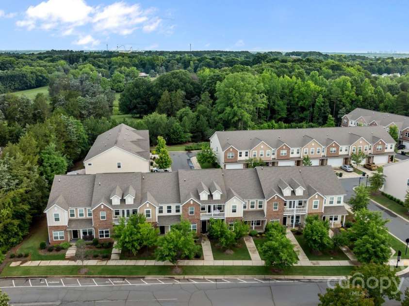 206 Overstone Court, Fort Mill, SC 29715.  MLS# CAR4258511, YatesRealty ID 20167. 