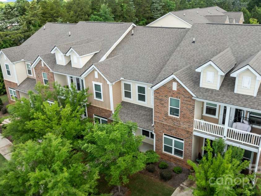206 Overstone Court, Fort Mill, SC 29715.  MLS# CAR4258511, YatesRealty ID 20167. 