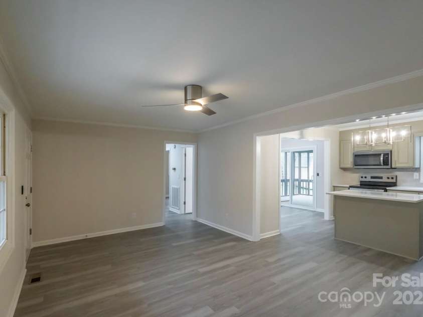 833 Chestnut Street, Stanley, NC 28164.  MLS# CAR4220196, YatesRealty ID 20168. 