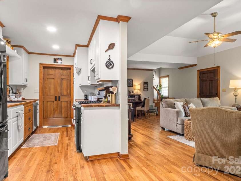 10139 Arlington Church Road, Mint Hill, NC 28227.  MLS# CAR4249993, YatesRealty ID 20169. 