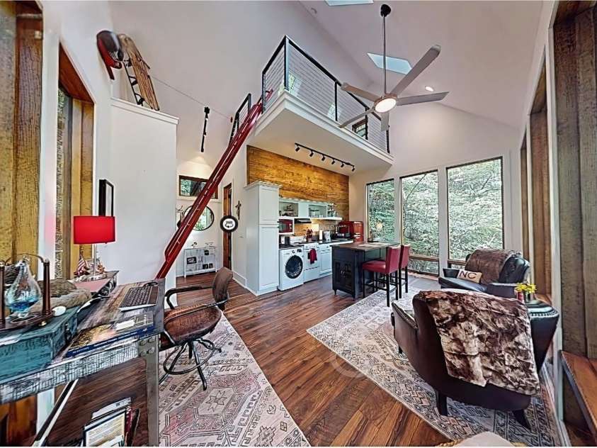 265 Laurel Branch Road, Canton, NC 28716.  MLS# CAR4231718, YatesRealty ID 2017. 