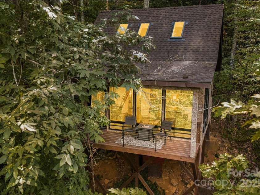 265 Laurel Branch Road, Canton, NC 28716.  MLS# CAR4231718, YatesRealty ID 2017. 