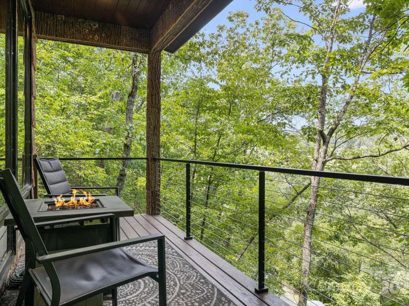 265 Laurel Branch Road, Canton, NC 28716.  MLS# CAR4231718, YatesRealty ID 2017. 