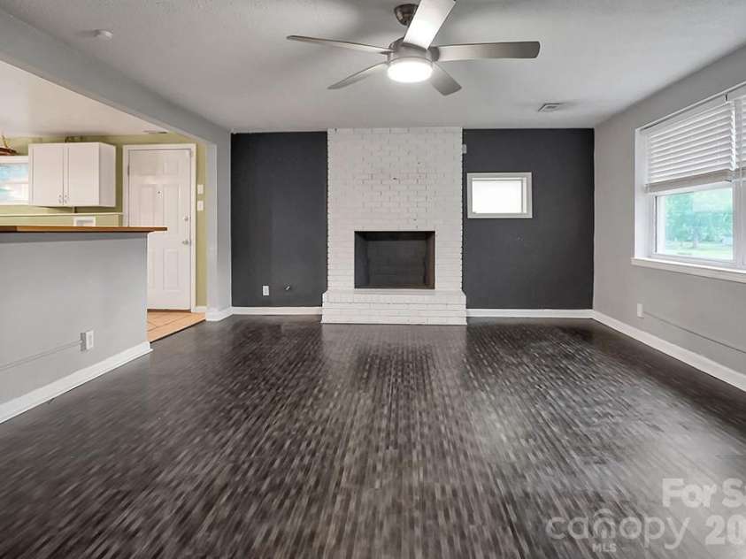 1305 Markway Street, Shelby, NC 28150.  MLS# CAR4379303, YatesRealty ID 20171. 