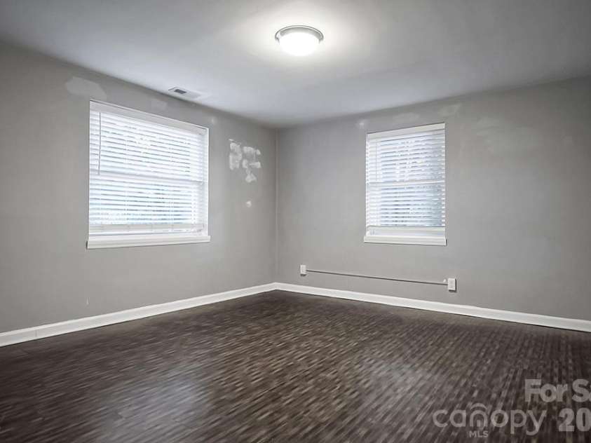 1305 Markway Street, Shelby, NC 28150.  MLS# CAR4379303, YatesRealty ID 20171. 