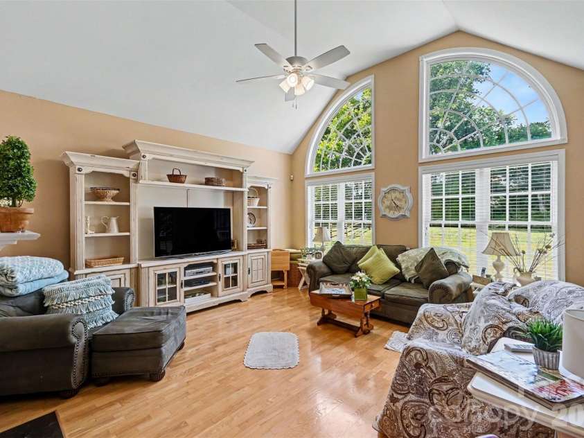 3960 Troon Drive, Concord, NC 28027.  MLS# CAR4378188, YatesRealty ID 20172. 