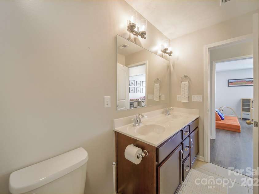 2035 Beacon Avenue, Monroe, NC 28110.  MLS# CAR4265036, YatesRealty ID 20173. Full bathroom #3