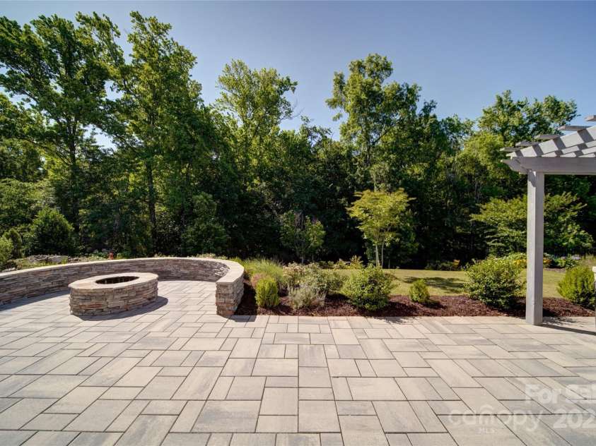 2035 Beacon Avenue, Monroe, NC 28110.  MLS# CAR4265036, YatesRealty ID 20173. Great backyard entertaining space