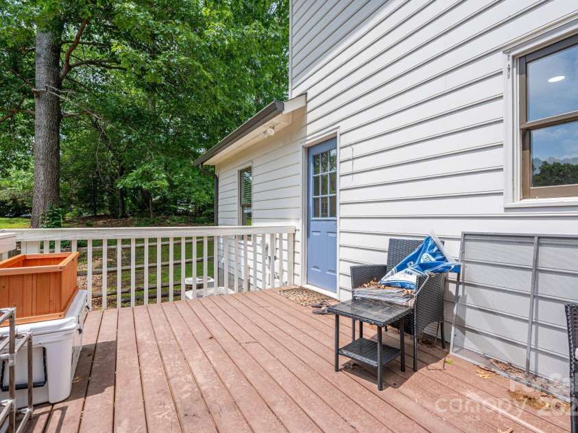 1256 Canseco Lane, Hickory, NC 28602.  MLS# CAR4266894, YatesRealty ID 20175. Back Deck