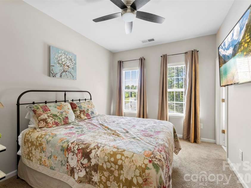 4317 Courtly Lane, Belmont, NC 28012.  MLS# CAR4379601, YatesRealty ID 20175. 