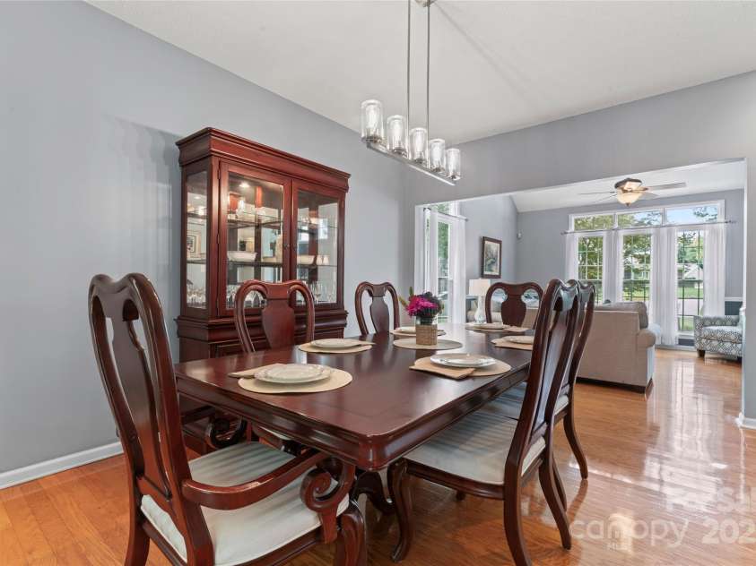 107 Glenmont Court, Mooresville, NC 28117.  MLS# CAR4267304, YatesRealty ID 20176. Formal dining room