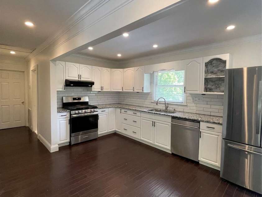 609 Glenn Street, Gastonia, NC 28052.  MLS# CAR4380166, YatesRealty ID 20176. 