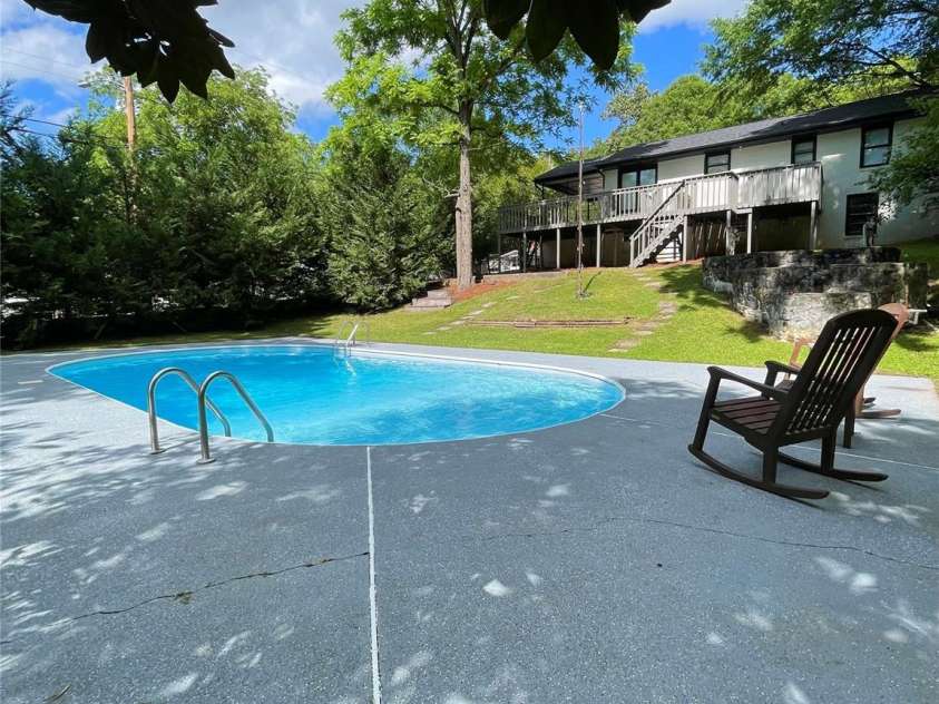609 Glenn Street, Gastonia, NC 28052.  MLS# CAR4380166, YatesRealty ID 20176. 
