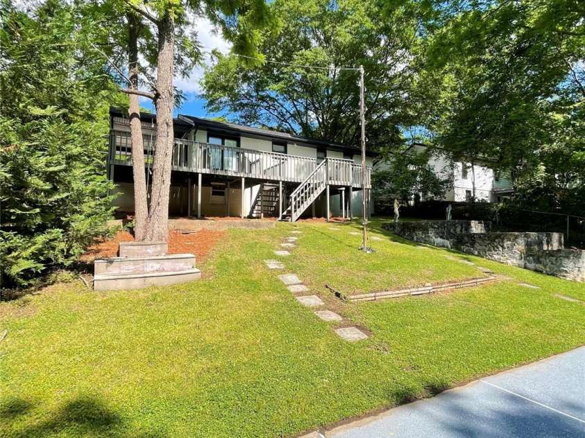609 Glenn Street, Gastonia, NC 28052.  MLS# CAR4380166, YatesRealty ID 20176. 