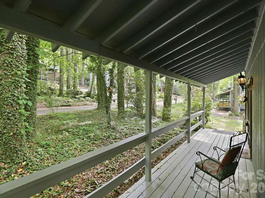 50 Gail Drive, Maggie Valley, NC 28751.  MLS# CAR4380085, YatesRealty ID 20177. 