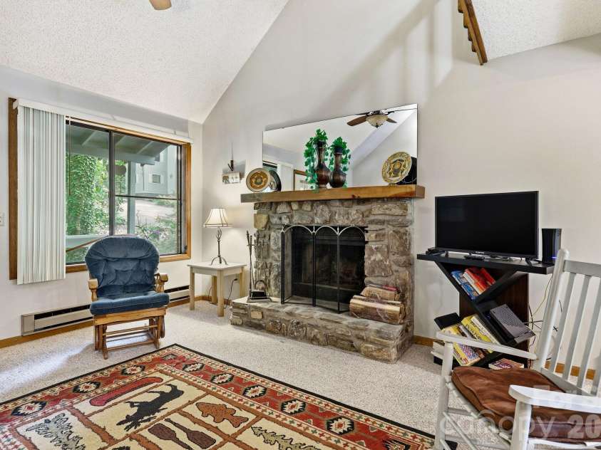 50 Gail Drive, Maggie Valley, NC 28751.  MLS# CAR4380085, YatesRealty ID 20177. 
