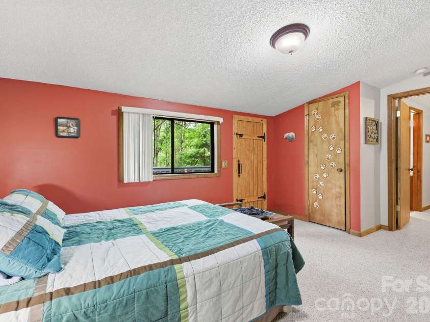 50 Gail Drive, Maggie Valley, NC 28751.  MLS# CAR4380085, YatesRealty ID 20177. 