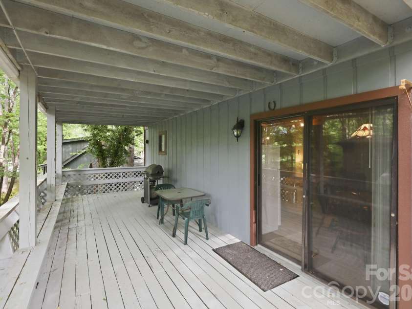 50 Gail Drive, Maggie Valley, NC 28751.  MLS# CAR4380085, YatesRealty ID 20177. 