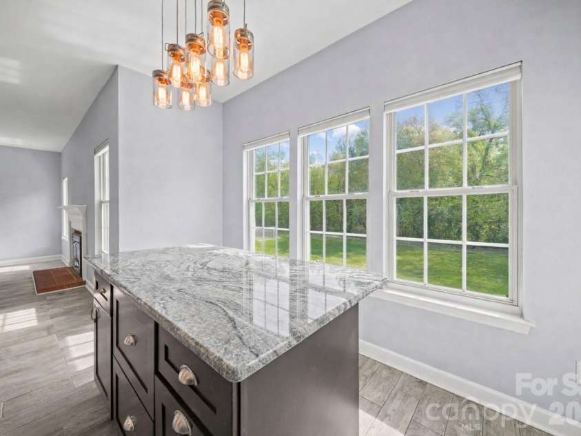 122 Easy Street, Mooresville, NC 28117.  MLS# CAR4367277, YatesRealty ID 20178. 