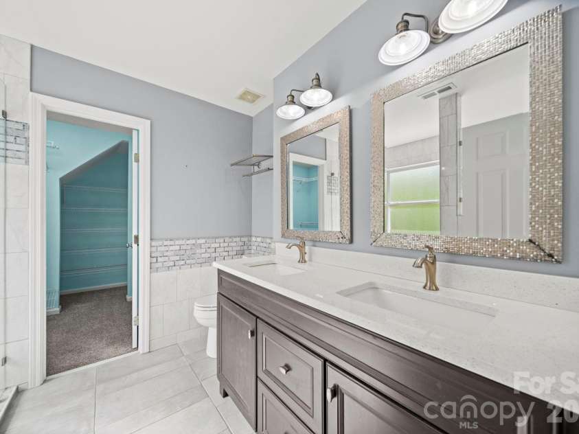 122 Easy Street, Mooresville, NC 28117.  MLS# CAR4367277, YatesRealty ID 20178. 