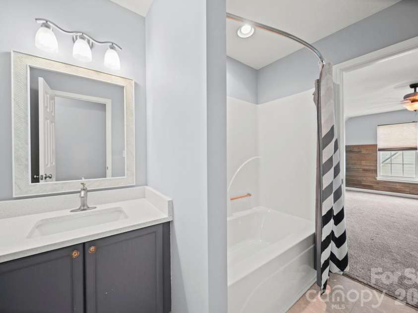 122 Easy Street, Mooresville, NC 28117.  MLS# CAR4367277, YatesRealty ID 20178. 