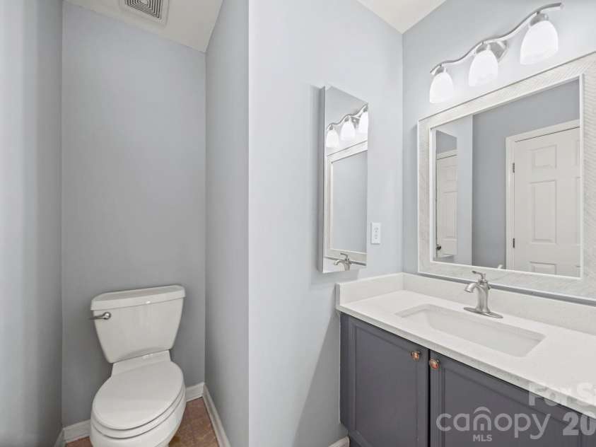 122 Easy Street, Mooresville, NC 28117.  MLS# CAR4367277, YatesRealty ID 20178. 