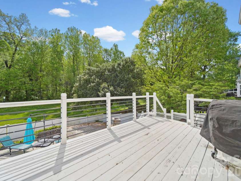 122 Easy Street, Mooresville, NC 28117.  MLS# CAR4367277, YatesRealty ID 20178. 