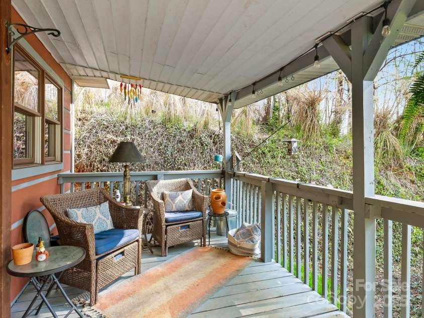 71 Mace Road, Marshall, NC 28753.  MLS# CAR4247339, YatesRealty ID 20178. 