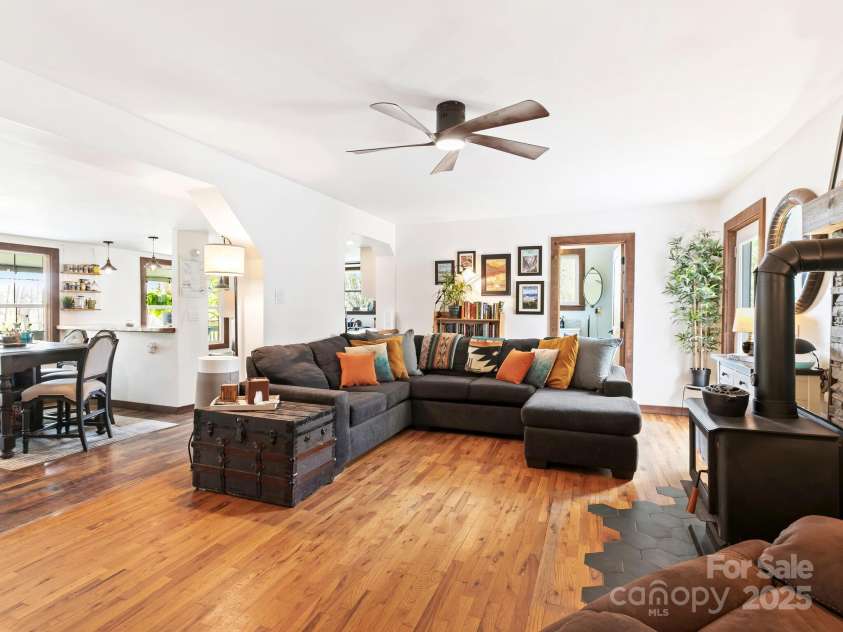 71 Mace Road, Marshall, NC 28753.  MLS# CAR4247339, YatesRealty ID 20178. 